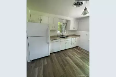 832 Elmira Street, Aurora, CO 80010 - Photo 8