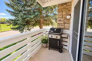 8555 Fairmount Dr, Denver, CO 80247 - Photo 4
