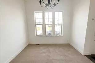 10260 E 57th Pl, Denver, CO 80238 - Photo 6