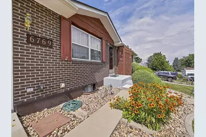 6769 W 70th Avenue, Arvada, CO 80003 - Photo 2