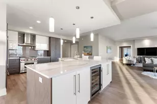 2001 Lincoln St, Denver, CO 80202 - Photo 16