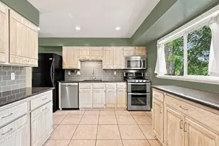 1524 Chapman Ln, Longmont, CO 80501 - Photo 10
