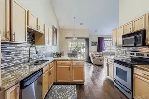 22560 E Ontario Dr, Aurora, CO 80016 - Photo 8