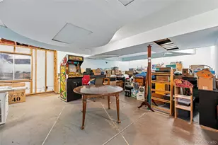 2252 S Yosemite Cir, Denver, CO 80231 - Photo 44