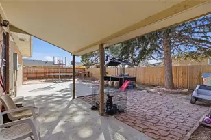 12234 E Berkeley Pl, Denver, CO 80239 - Photo 30