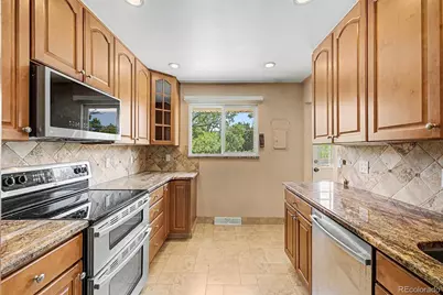 888 S Owens Court, Lakewood, CO 80226 - Photo 8