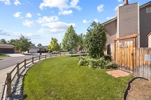 10429 Owens Cir, Broomfield, CO 80021 - Photo 4