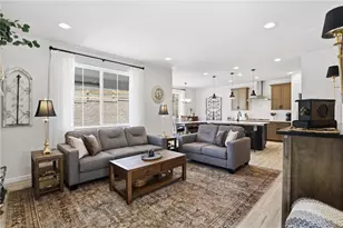 915 Oleander St, Castle Rock, CO 80109 - Photo 6