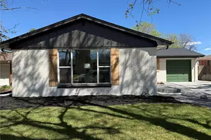 136 Agate Way, Broomfield, CO 80020 - Photo 2