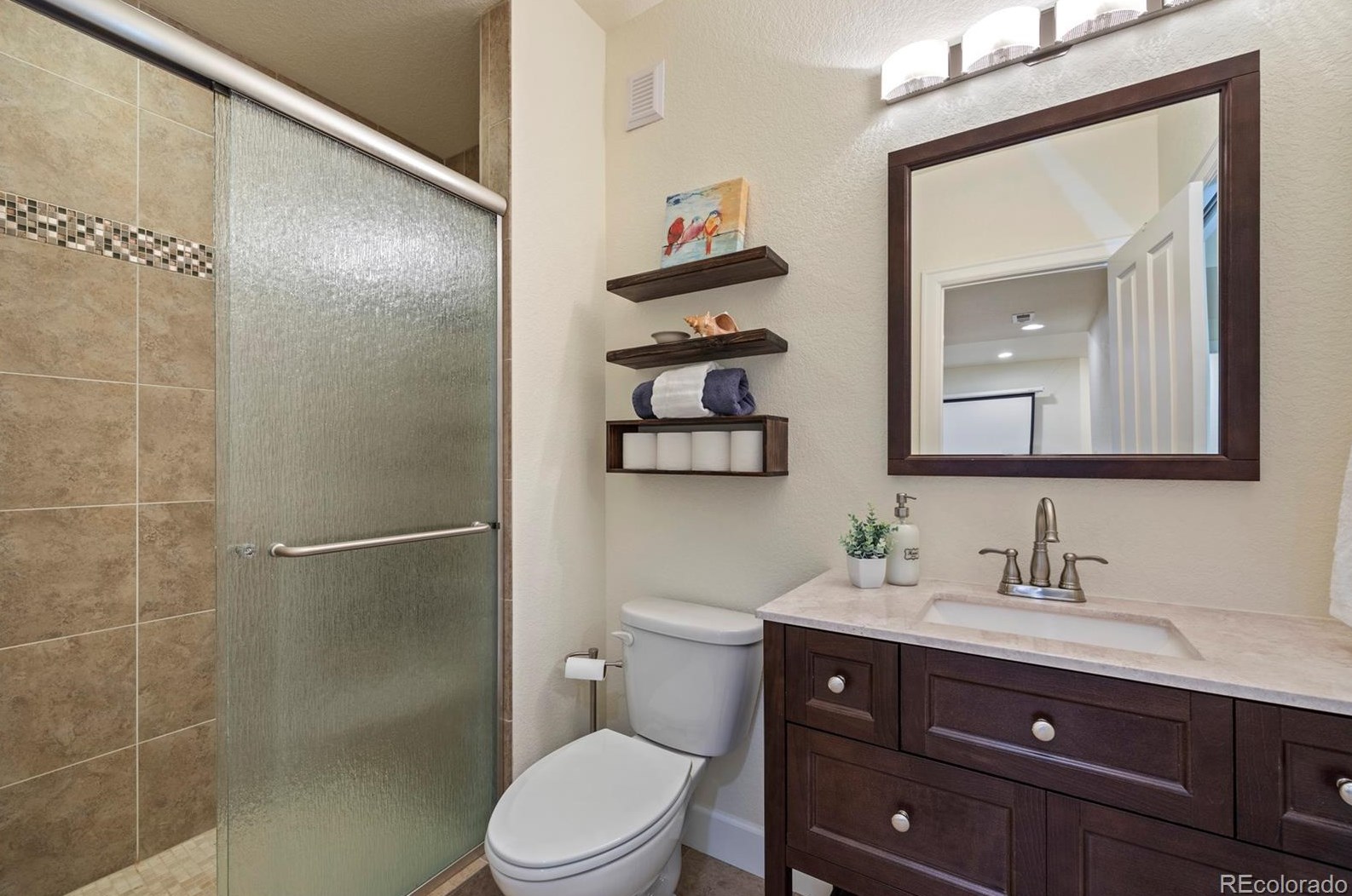 2938 Ironton St, Denver CO  80238-3215 exterior
