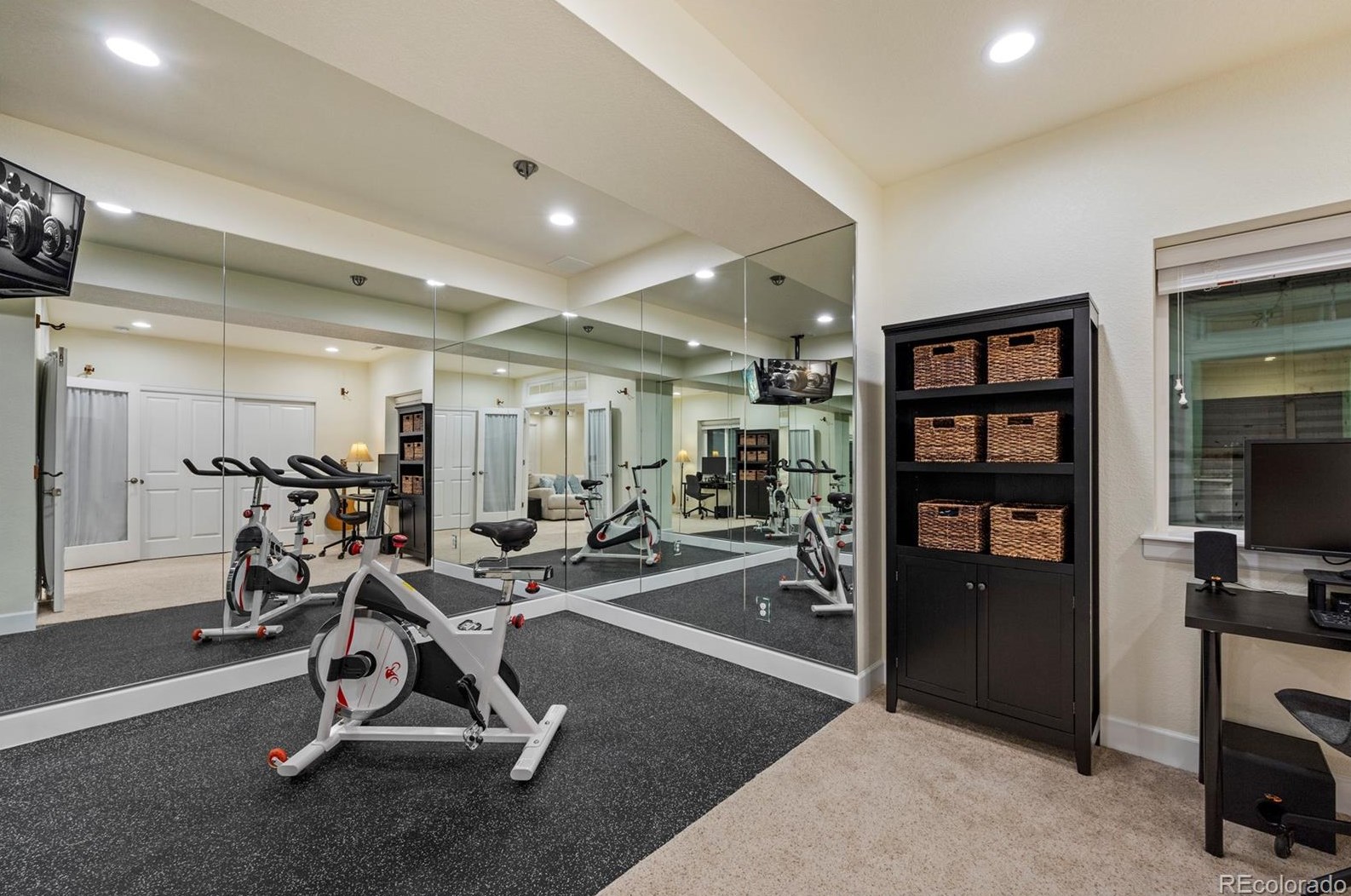 2938 Ironton St, Denver CO  80238-3215 exterior