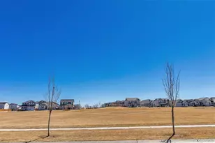 855 N Waterloo Cir, Aurora, CO 80018 - Photo 30