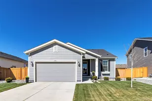 855 N Waterloo Cir, Aurora, CO 80018 - Photo 2