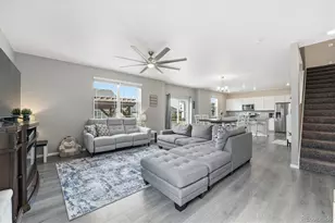 6047 N Halifax Ct, Aurora, CO 80019 - Photo 6