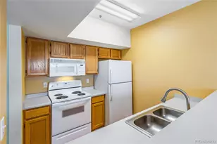 1330 S Monaco Parkway, Denver, CO 80224 - Photo 10