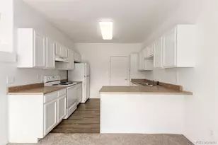 22545 E Ontario Dr, Aurora, CO 80016 - Photo 12