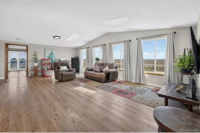 32189 County Road 16, Keenesburg, CO 80643 - Photo 8