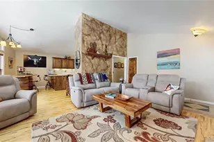 909 Tallaqua Dr, Grand Lake, CO 80447 - Photo 16
