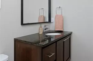 6643 Avrum Dr, Denver, CO 80221 - Photo 36