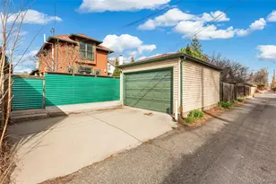 2576 Dexter St, Denver, CO 80207 - Photo 40