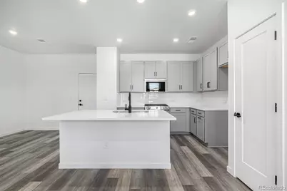 5688 N Killarney Court, Aurora, CO 80019 - Photo 16