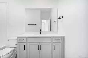 5688 N Killarney Ct, Aurora, CO 80019 - Photo 32