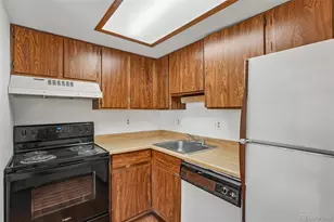 17053 E Tennessee Dr, Aurora, CO 80017 - Photo 8