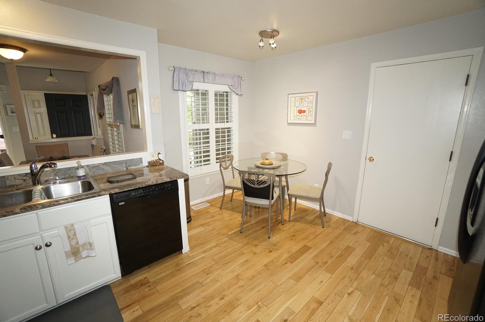 5335 Cody St, Littleton CO 80123-7320 exterior