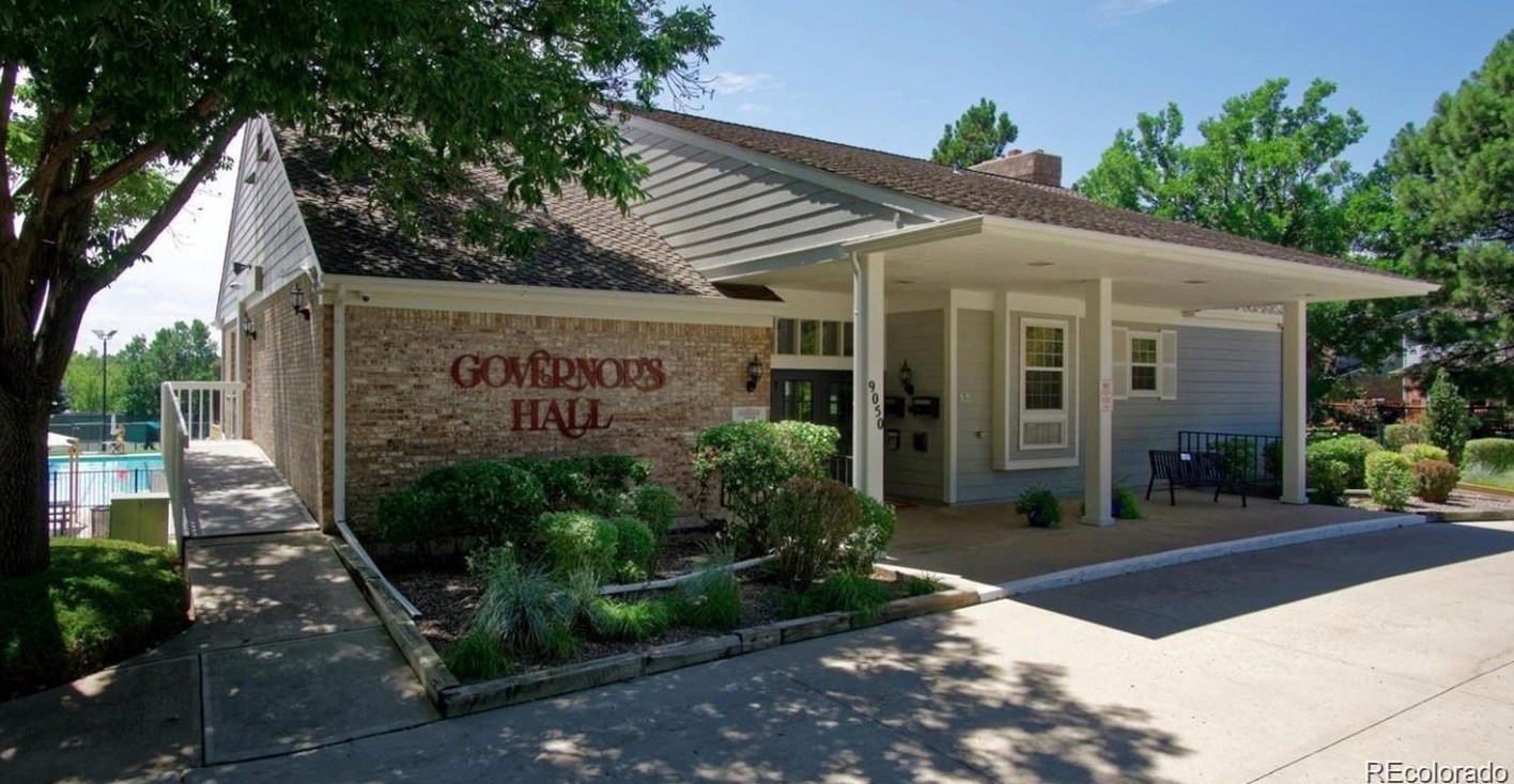 5335 Cody St, Littleton CO 80123-7320 exterior