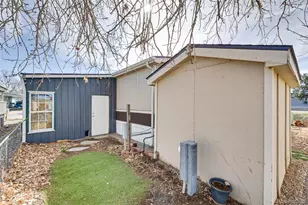 1819 Crystal St, Aurora, CO 80011 - Photo 38