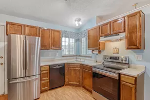 2746 S Uravan St, Aurora, CO 80013 - Photo 2
