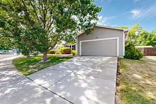 5741 S Quemoy Cir, Centennial, CO 80015 - Photo 2