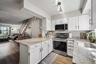8964 W Dartmouth Pl, Denver, CO 80227 - Photo 10