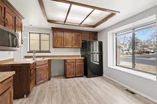 1405 S Victor St, Aurora, CO 80012 - Photo 6