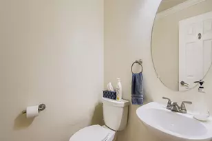 10036 Brisbane Ln, Highlands Ranch, CO 80130 - Photo 12
