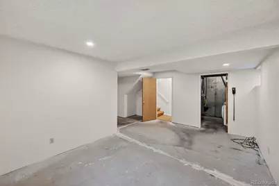 18820 E Carmel Circle, Aurora, CO 80011 - Photo 14