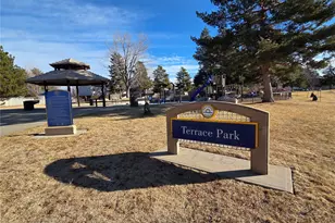 18820 E Carmel Cir, Aurora, CO 80011 - Photo 26