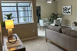 2490 S Worchester Ct, Aurora, CO 80014 - Photo 2