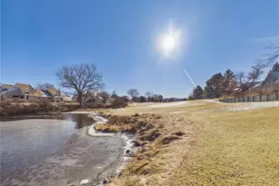 2490 S Worchester Ct, Aurora, CO 80014 - Photo 2