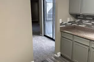 2490 S Worchester Ct, Aurora, CO 80014 - Photo 6