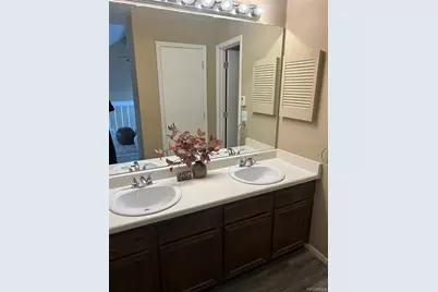 2490 S Worchester Court #B, Aurora, CO 80014 - Photo 18