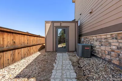 25526 E Maple Avenue, Aurora, CO 80018 - Photo 20