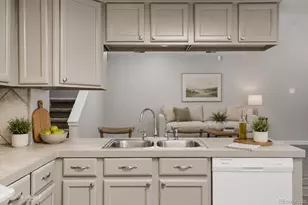 2181 S Victor St, Aurora, CO 80014 - Photo 8