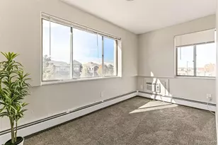 560 Dayton St, Aurora, CO 80010 - Photo 6