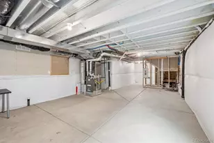 4126 S Netherland Cir, Aurora, CO 80013 - Photo 32