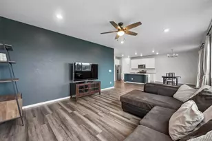 4126 S Netherland Cir, Aurora, CO 80013 - Photo 12