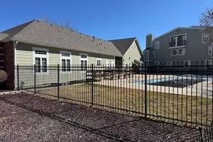 992 S Dearborn Way, Aurora, CO 80012 - Photo 4