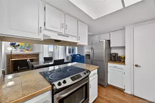 2826 S Lansing Way, Aurora, CO 80014 - Photo 8