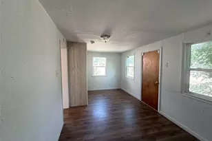 1815 W 17th St, Pueblo, CO 81003 - Photo 6