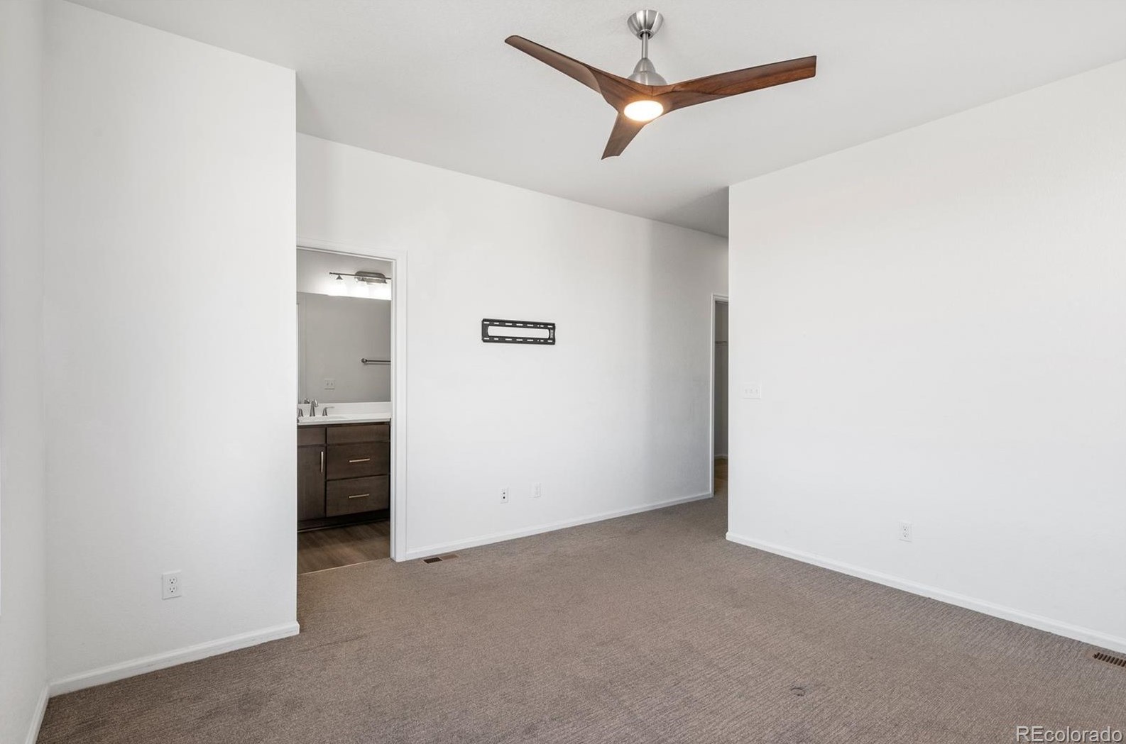 17206 Alameda Pkwy, Denver CO  80017-4901 exterior